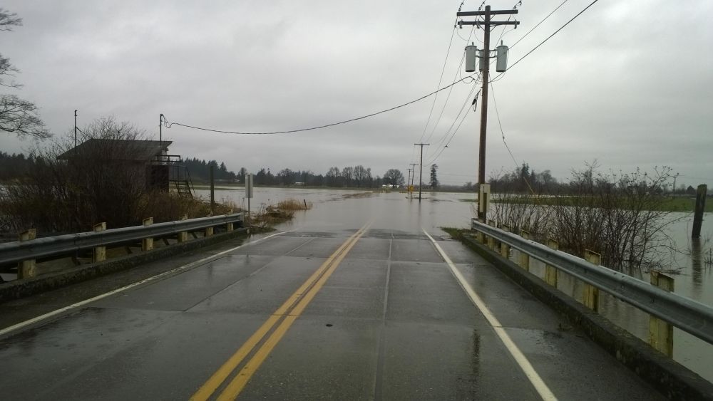 barrett rd paradise rd flooded road closed 2015-02-07