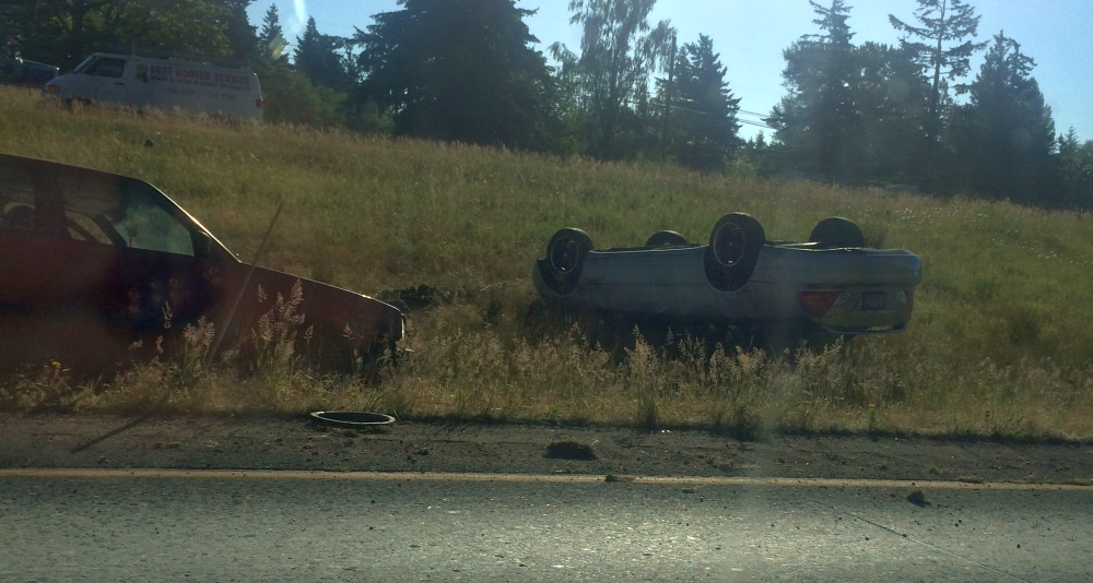 rollover accident i-5 sb before bakerview 2015-06-08 745am