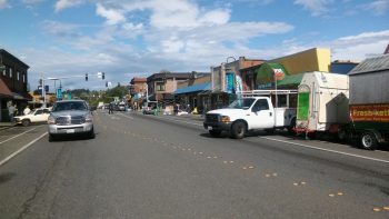 setting up ferndale street festival before wind cancelled the event 2015-08-29