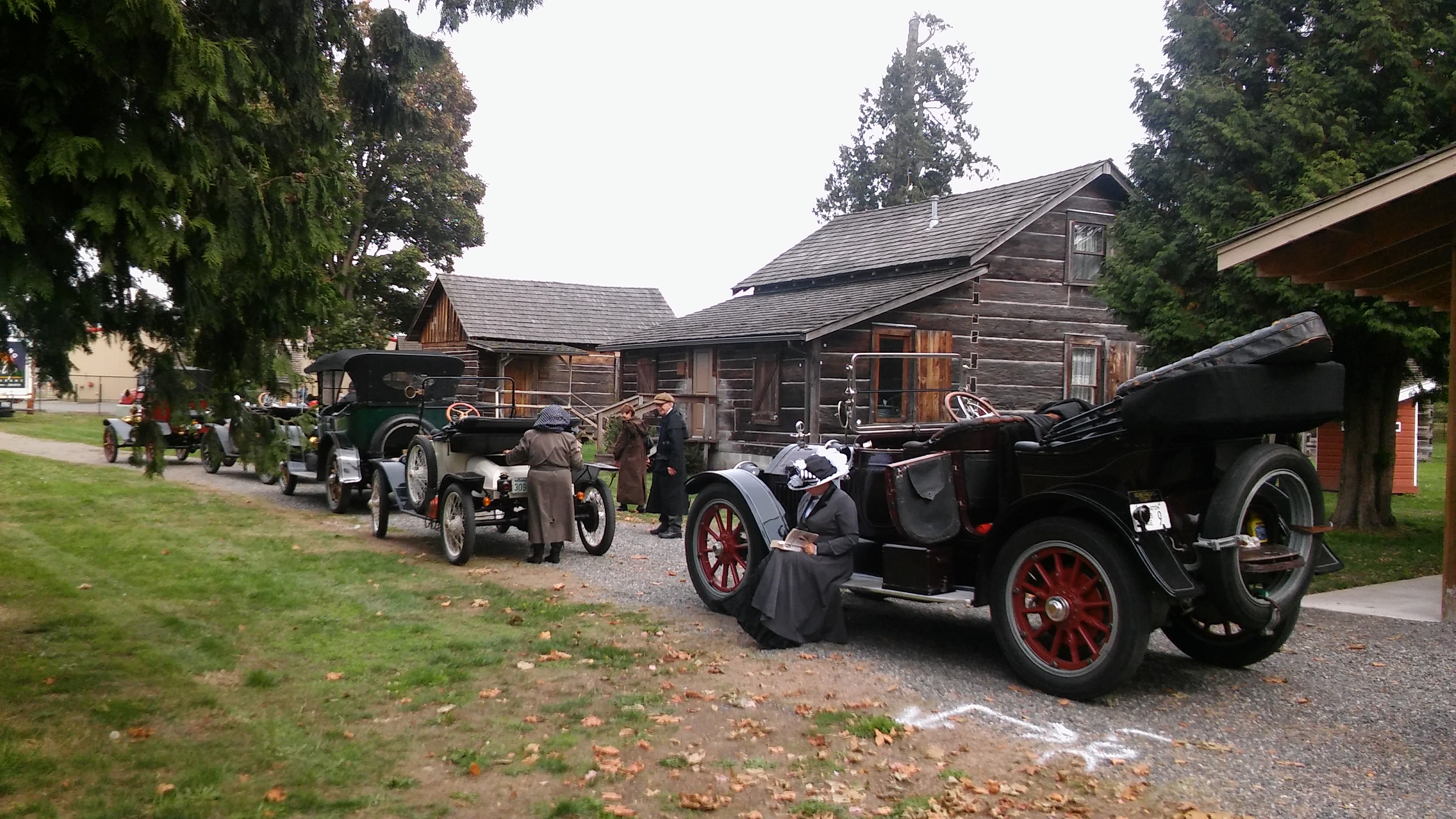 Horseless Carriage Club bellingham marathon tour 2015 stopps in Ferndale pioneer park