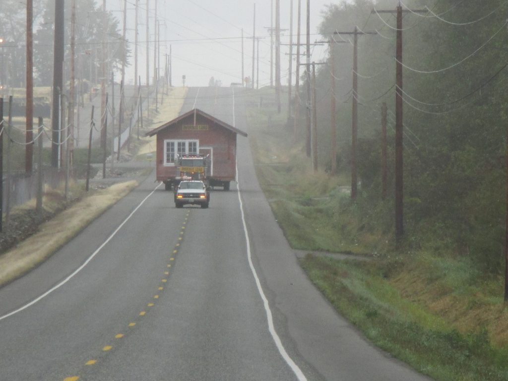 schoolhouse move from Alcoa to Bergsma parking lot - lake terrell road