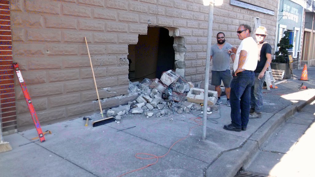 leader bloc building - exterior demolition 2015-10-4