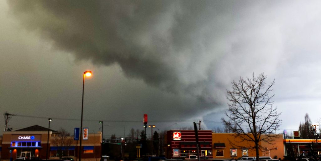 wall cloud hail storm 2015-12-18 credit cathy watson