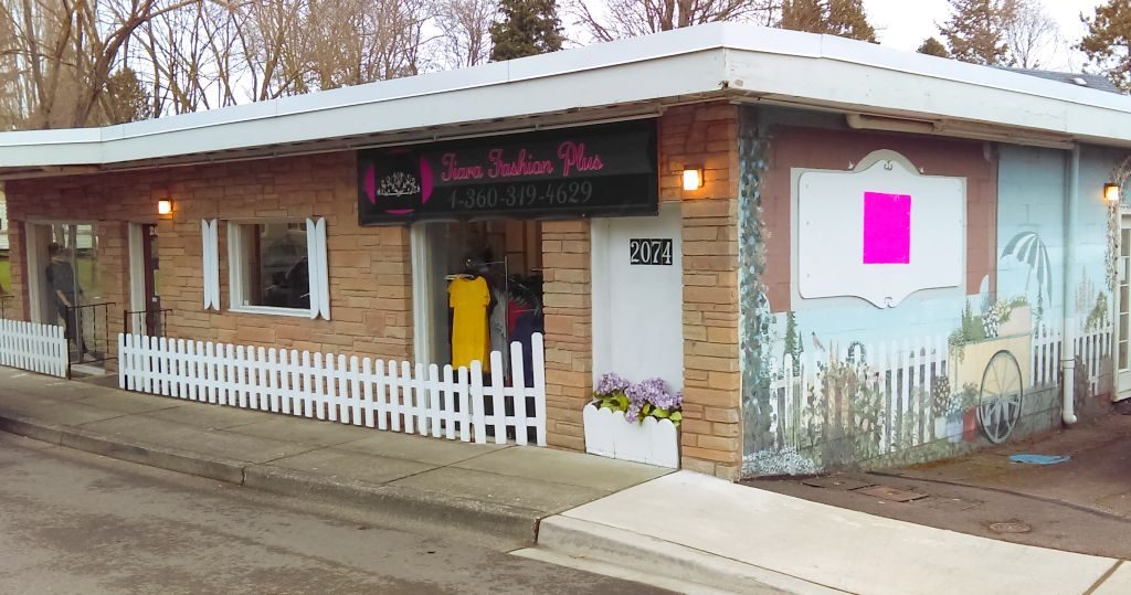 tiara fashion plus exterior 2016-02-10