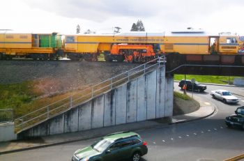 BNSF track resurfacing equipment at Main Street 2016-03-22