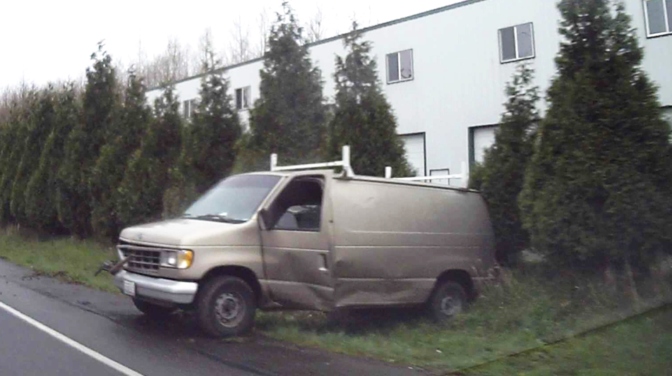 pursuit suspect vehicle on grandview rd east of i-5 2016-03-24 1830