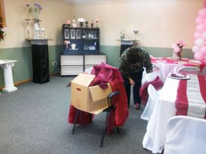 creazioni client works with samples to create desired look for their wedding party 2016-04-29