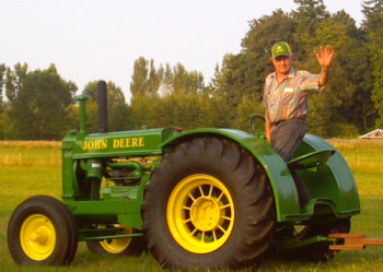 don mckay on his jd tractor - died 2016-07-04