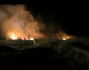 fire started by a single fireworks in vacant lot at ariel ct 2016-07-03 2300
