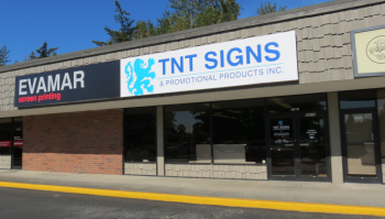 tnt signs and evamar location in pioneer center