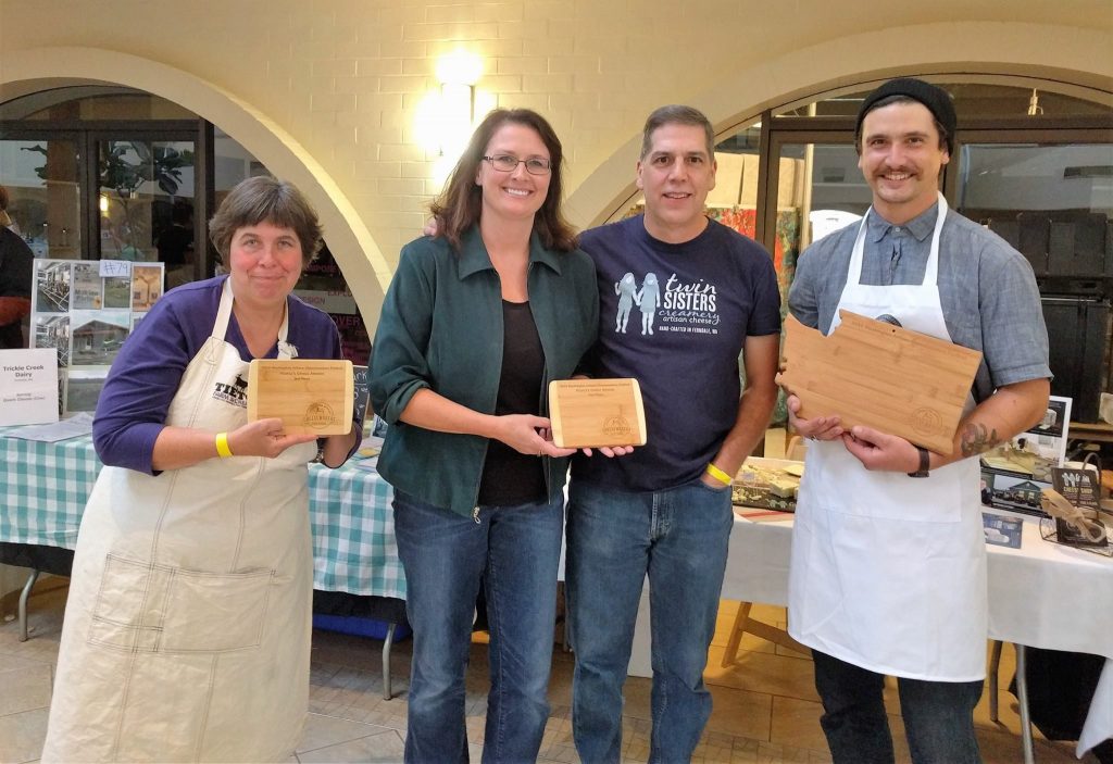 peoples-choice-awards-2016-cheesemakers-festivale-twin-sisters-creamery-whatcom-blue