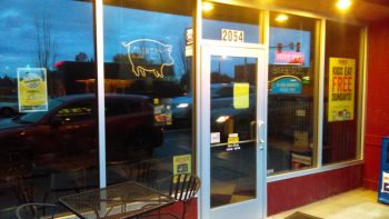 dickeys-barbecue-pit-closed-with-dor-letter-on-the-front-door-2016-10-21