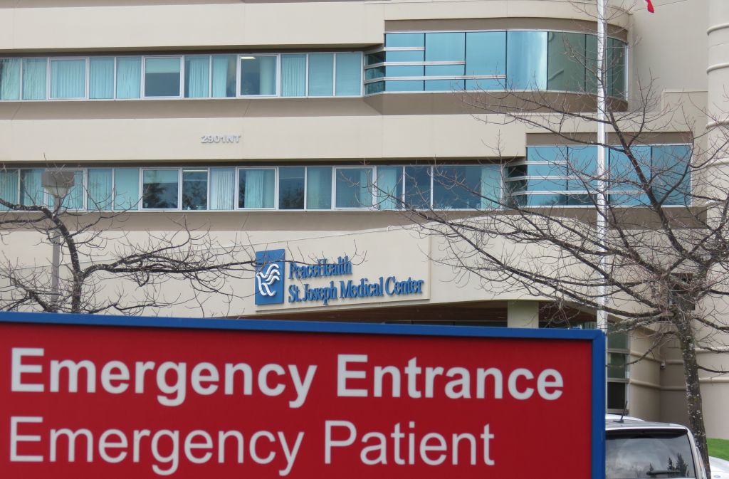 peacehealth-st-joseph-medical-center-emergency-stock-photo-df