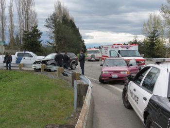 scene of car crash at barrett and w smith roads 2017-04-17