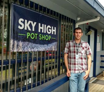 Sky High Pot Shop store mgr Chris Budwiser publicity photo 2017-05-24