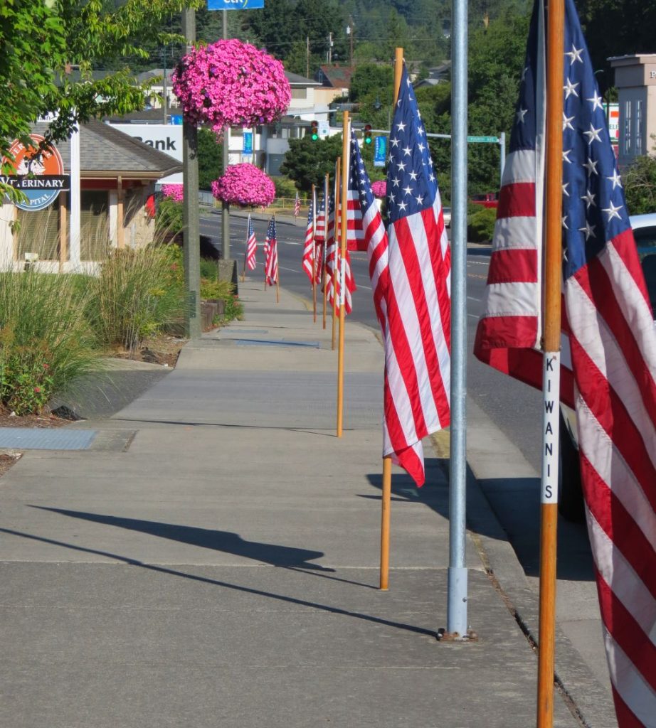 Ferndale Kiwanis line Ferndale streets with 150 American flags to mark Independence Day (July 4, 2017). Photo: Whatcom News