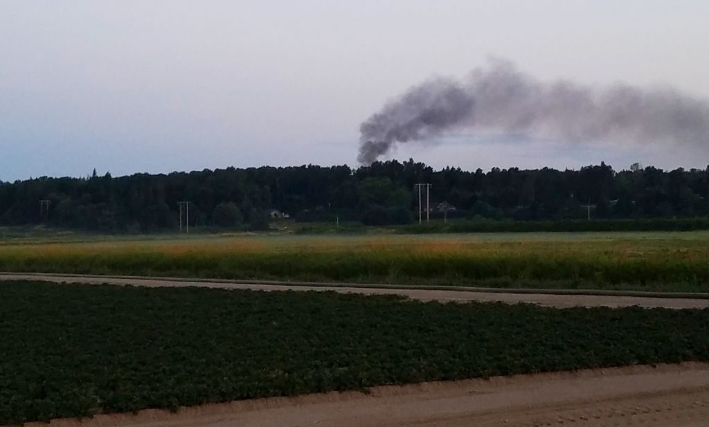 uplands way fire smoke plume 2017-07-18 photo steve nave L