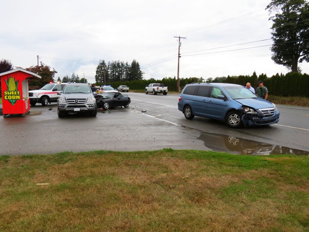 Scene of headon crash by Boxx Berry Farm's u-serve stand 20117-09-30