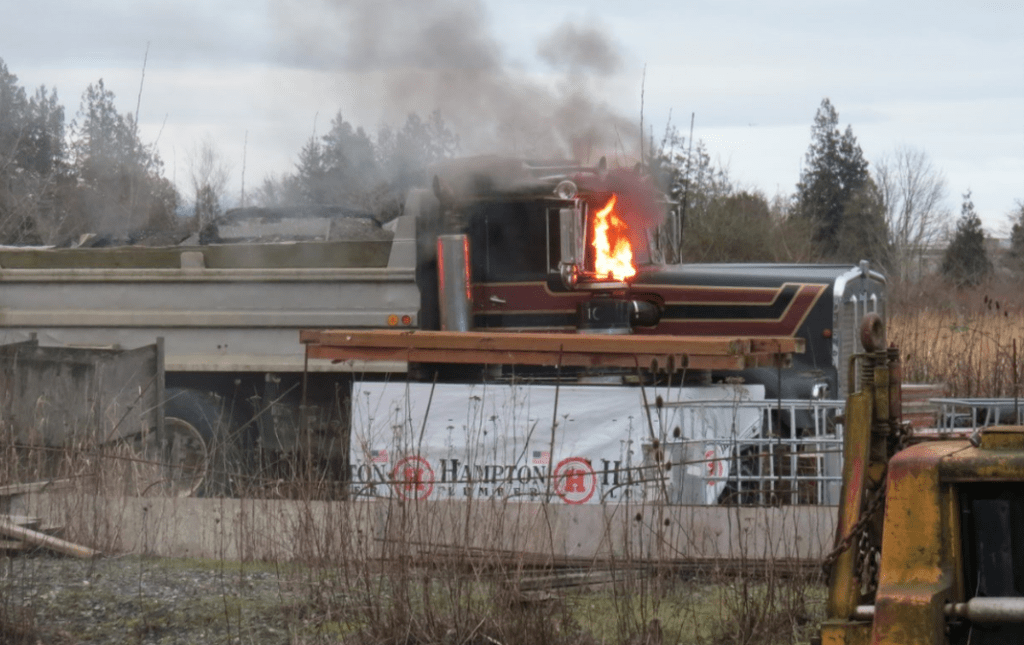 dump truck fire in 1900 block of washington street 2018-02-05