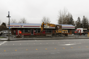 tank removal work begins at the former Hawley's Auto Parts location at 1990 Main St 2018-02-07
