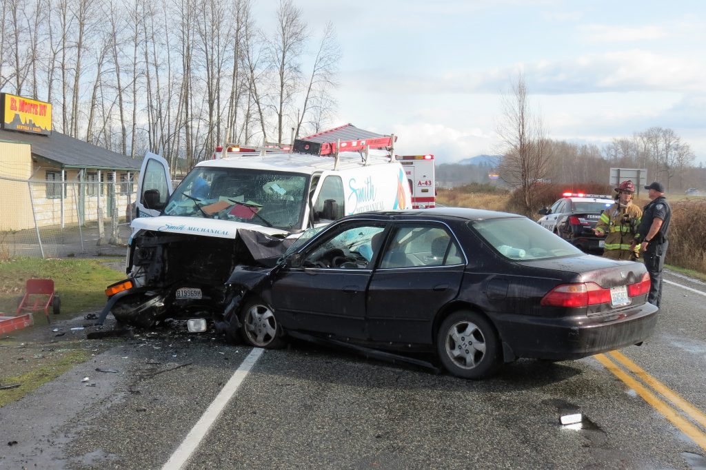 crash scene south of w smith rd on pacific hwy 2018-03-27