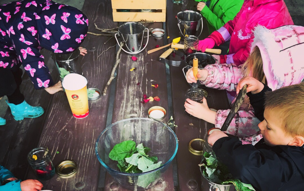 2018 winter tinkergarten session at hovander park source katie bell
