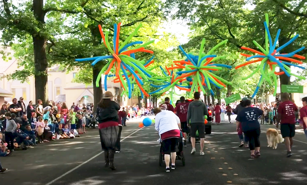 2018 lynden farmers day parade nw connections celebrations balloon company still from video 2018-06-02