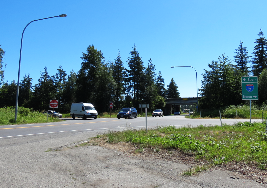 location of future compact roundabout at Portal Way and the northbound I-5 on- and off-ramps 2018-07-13