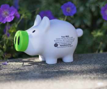 peoples bank pay it forward pigs graphic 2018