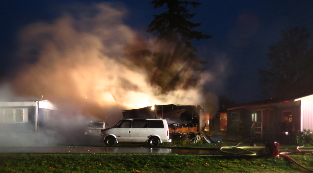 mobile home fire in Ferndale Mobile Home Park 3 2018-10-26