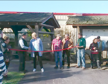 Officials prepare for ribbon cutting event for new paths in Pioneer Park 2018-11-02