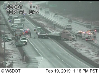 crash scene at sb i5 at portal way 2019-02-19 1315