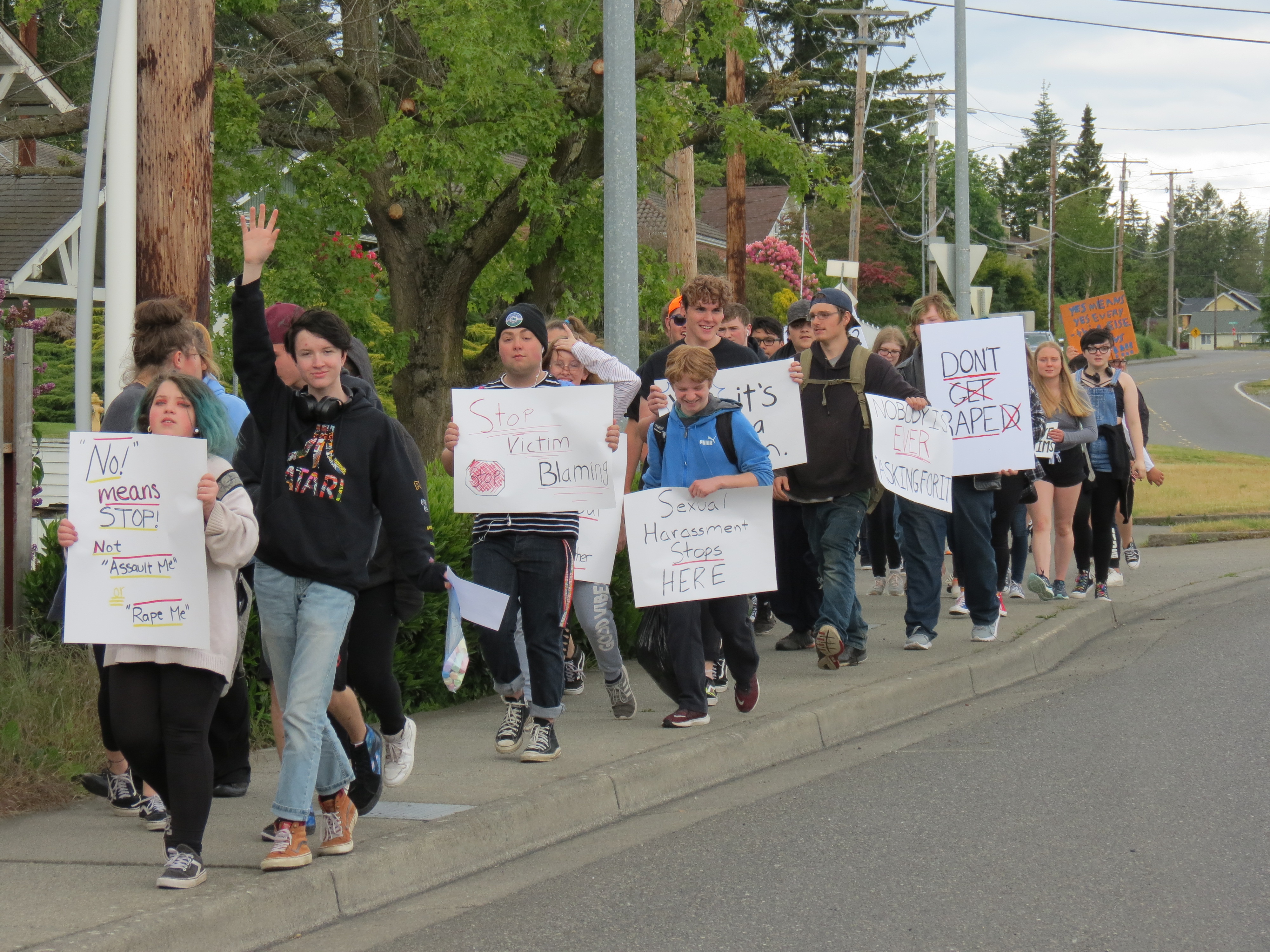 Students marched from FHS to the police station to protest sexual harassment (May 17, 2019). Photo: My Ferndale News