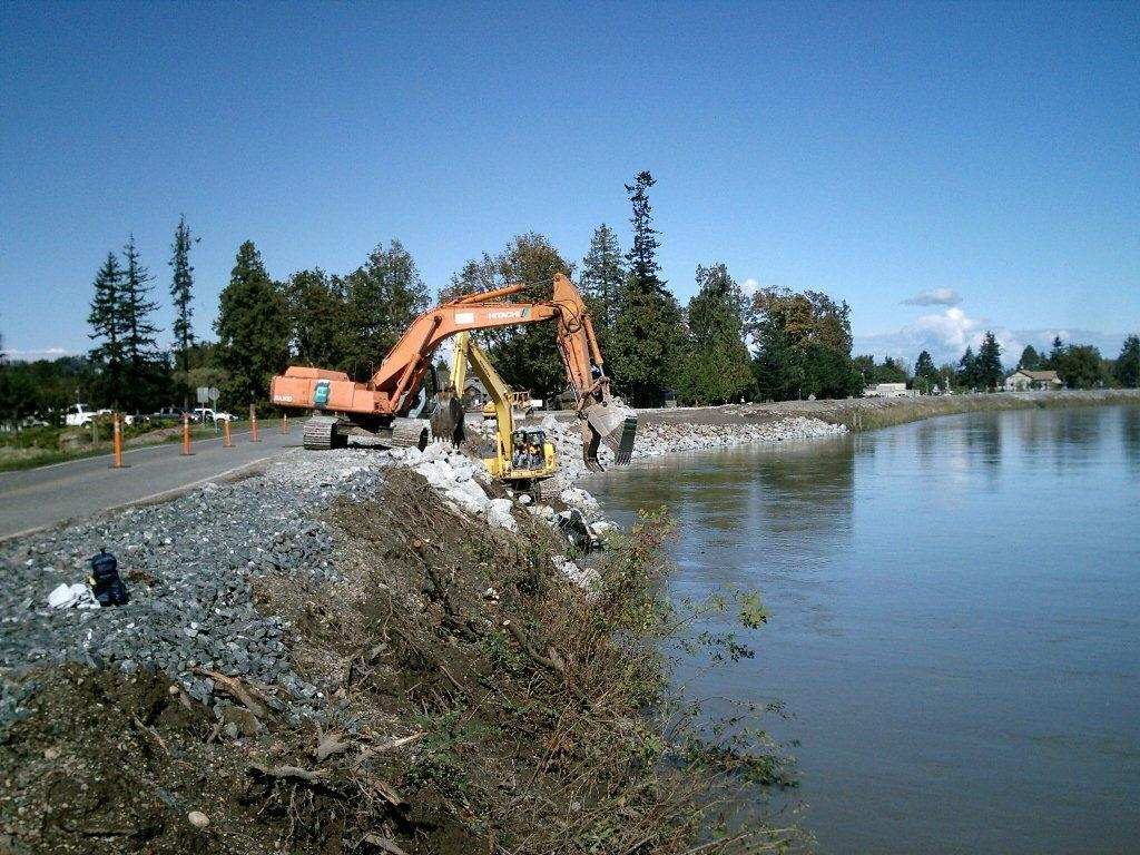 Corp of Engineers and their contractors work to repair the Nooksack River levee in Ferndale (September 2010). Photo courtesy Ferndale Public Works.