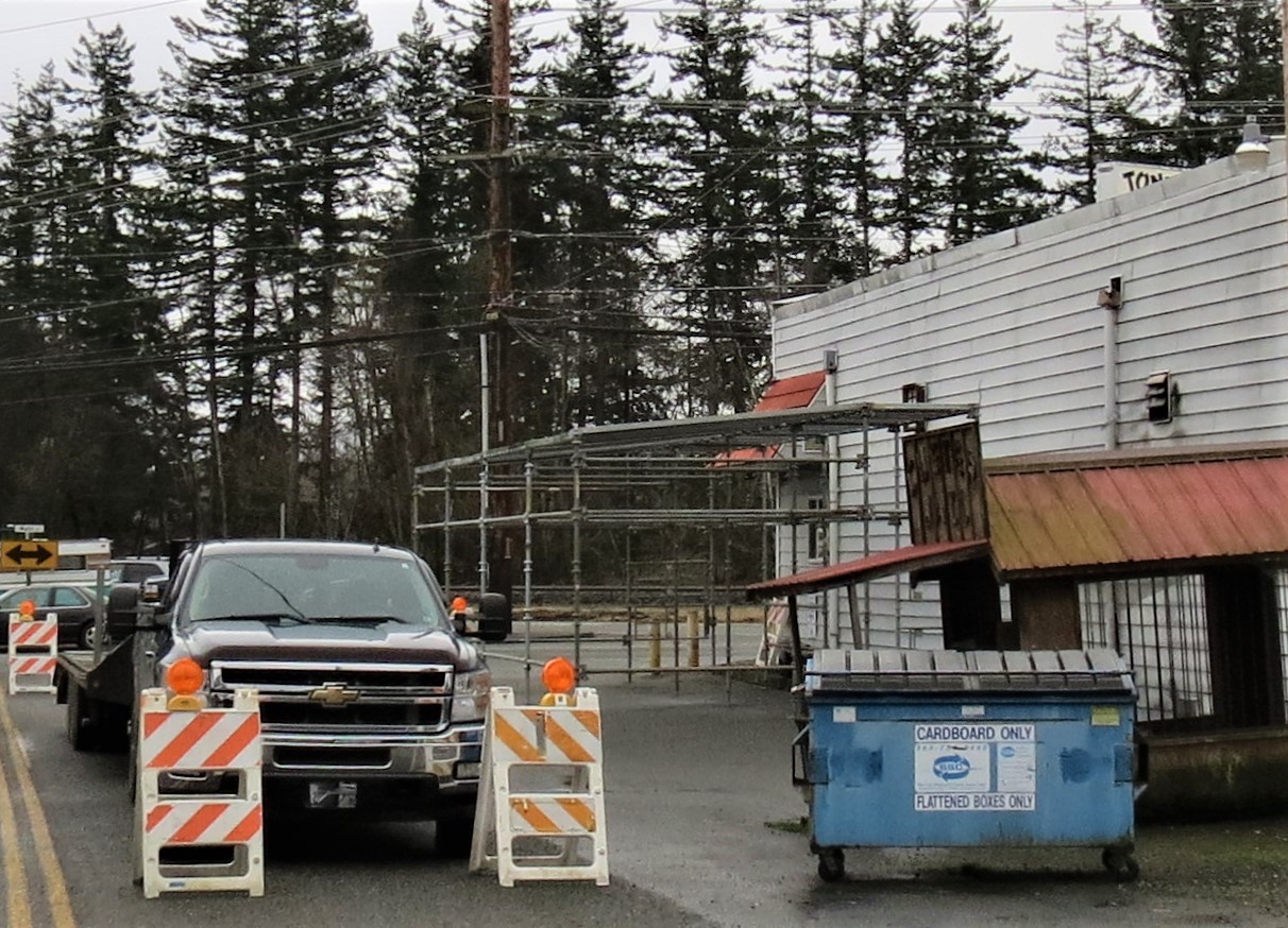 The structure for an outdoor dining canopy can be seen outside Tony's Tavern (February 5, 2021). Photo: My Ferndale News