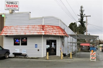 The structure for an outdoor dining canopy can be seen outside Tony's Tavern (February 5, 2021). Photo: My Ferndale News