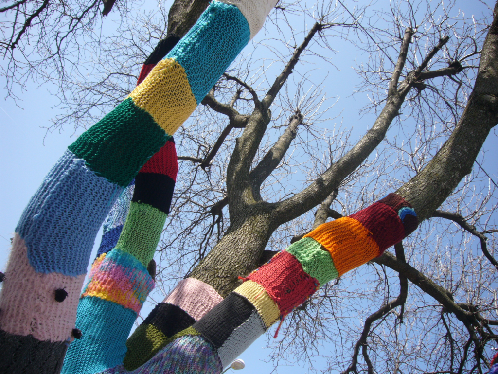 Thank you tree by Shrewdcat, CC BY-SA 3.0, via Wikimedia Commons