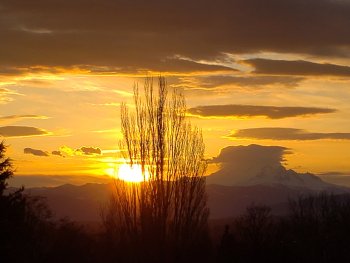 Sunrise (March 18, 2021). Photo courtesy of Jackie Rodriguez of Ferndale.