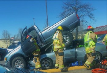 Crash scene on E Sunset Drive in Bellingham (April 12, 2021). Photo courtesy of a reader.