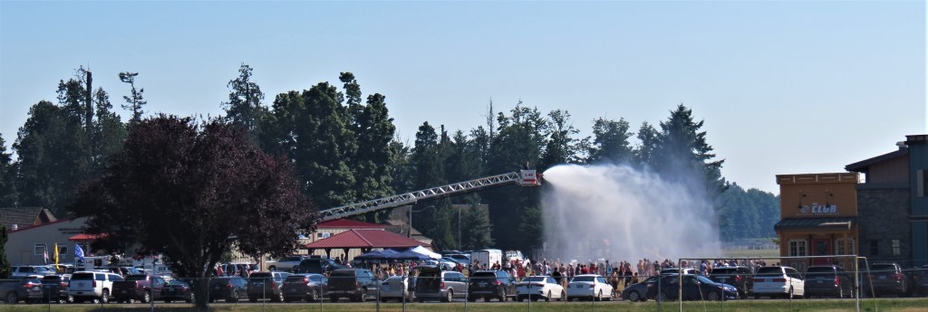 Whatcom County Fire District 7 crews provide a fun way to cool down at Pioneer Park in Ferndale during a heat wave (June 28, 2021). Photo: Whatcom News