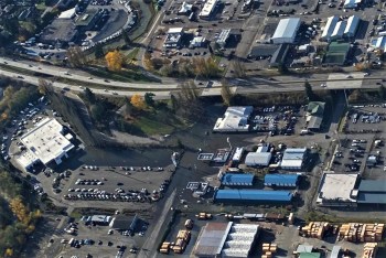 View of flooding at Iowa Street northbound I-5 on- and off-ramps (November 16, 2021). Photo courtesy of Larry McCarter