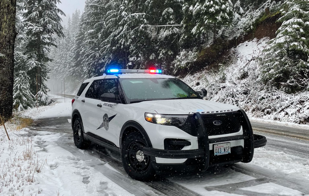 Washington State Patrol vehicle on Mt Baker Highway during a snow event (November 6, 2021). Photo courtesy of WSP