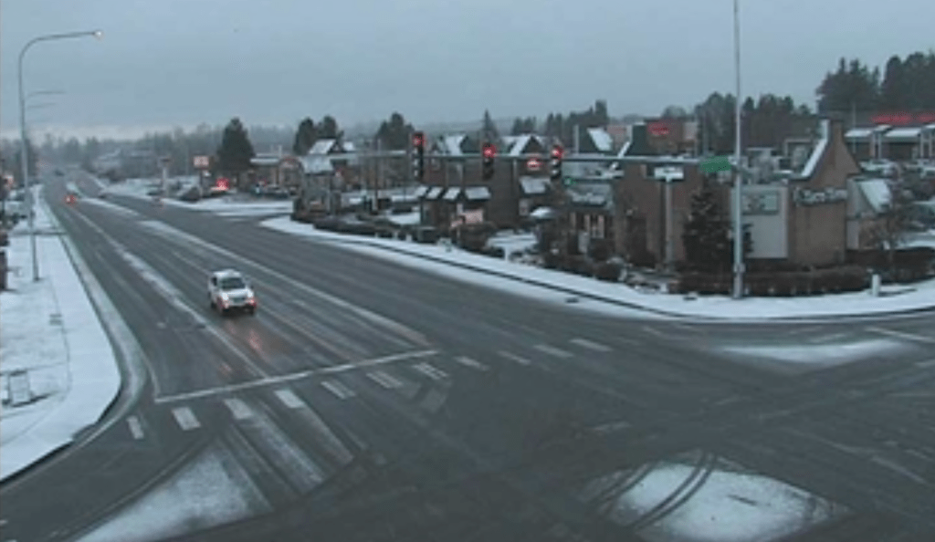 A morning dusting of snow is visible on a traffic camera in Lynden (December 24, 2021). Source: WSDOT