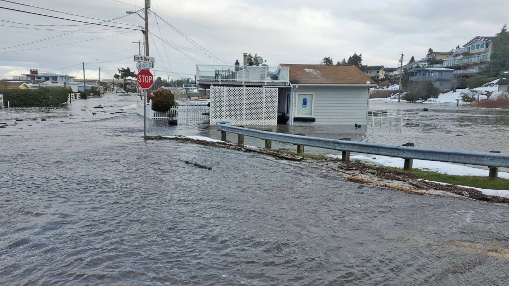 Tidal surge flooding impacts motorists and residents in Birch Bay (January 7, 2022). Photo courtesy of Whatcom County Public Works