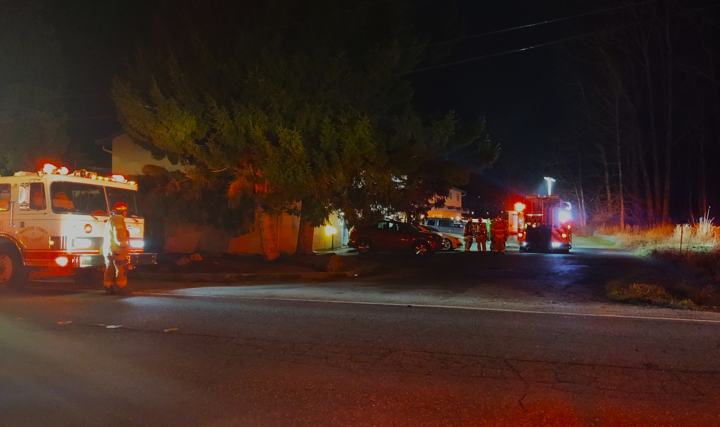 Scene of a fire in an apartment building on Hendrickson Avenue in Ferndale (January 21, 2022). Photo: Whatcom News