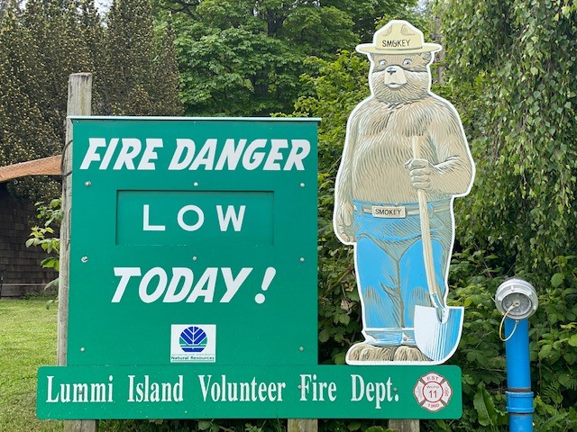 lummi island high fire danger sign