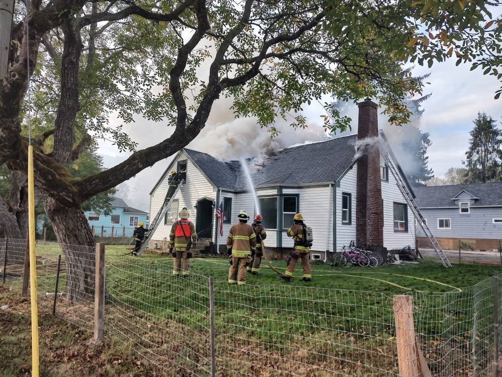 Scene of a residential fire in Acme (October 20, 2022). Photo: Whatcom News