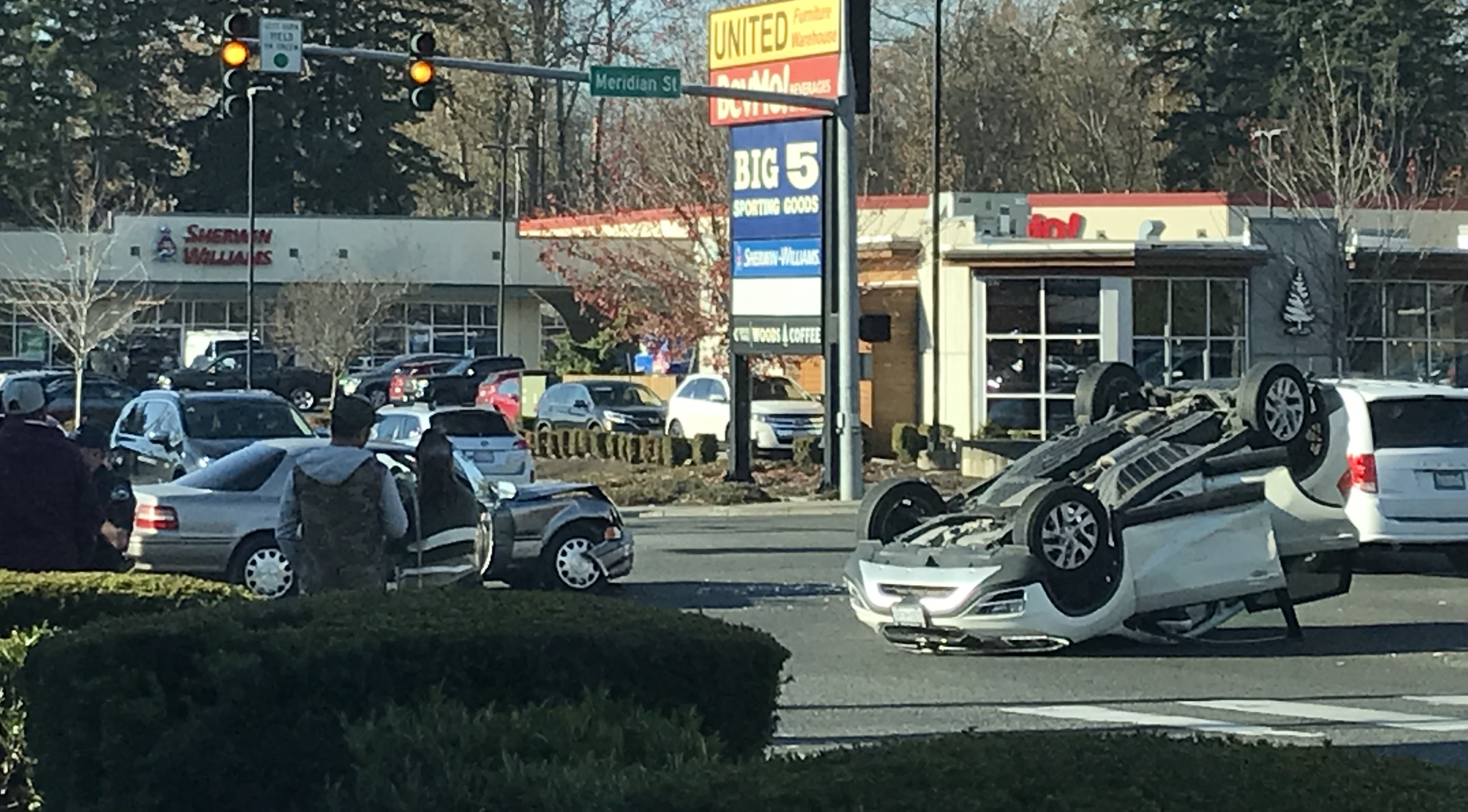 Scene of a rollover crash at the intersection of E Stuart Road and Meridian Street (November 16, 2022). Photo courtesy of Renee Caldwell.