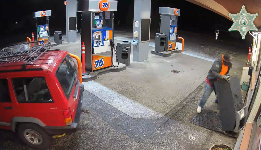 Still from a surveillance video during a theft attempt at a Blaine business (January 17, 2023). Source: Whatcom County Sheriff's Office