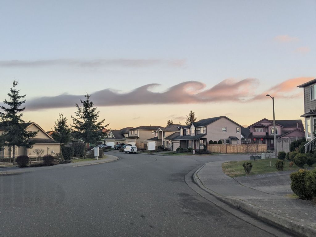 Kelvin-Helmholtz clouds as viewed from Ferndale (February 12, 2024). Photo: Gloria Rafferty